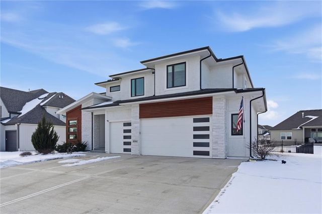 16964 S Elmridge Street, Olathe, KS 66062