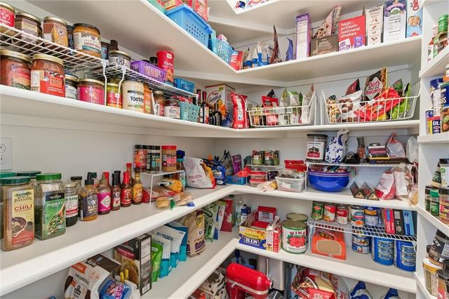 16964 S Elmridge Street, Olathe, KS 66062