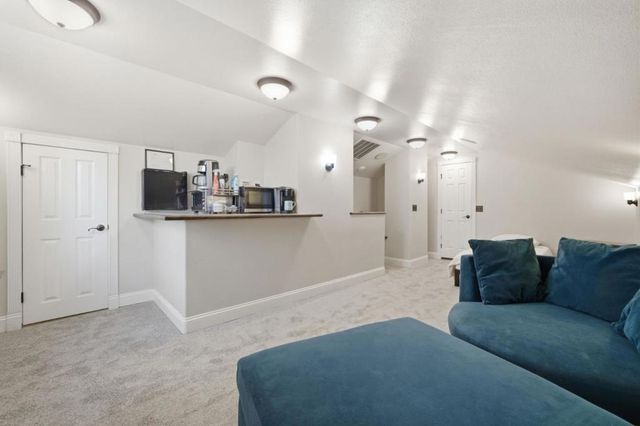 7390 Miller Avenue, Gilroy, CA 95020