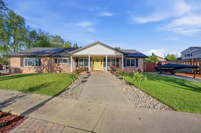 7390 Miller Avenue, Gilroy, CA 95020