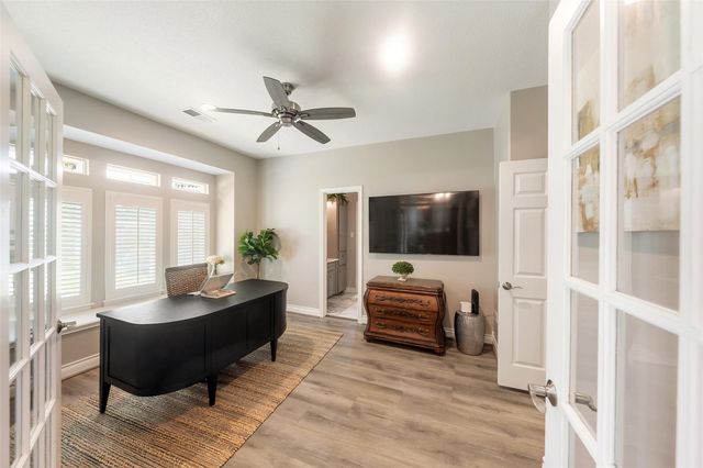 210 Victoria Court, Montgomery, TX 77356