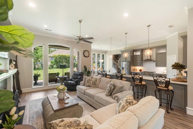 210 Victoria Court, Montgomery, TX 77356