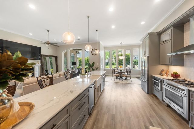 210 Victoria Court, Montgomery, TX 77356