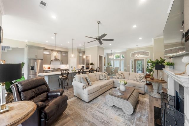 210 Victoria Court, Montgomery, TX 77356