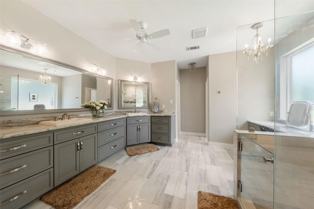210 Victoria Court, Montgomery, TX 77356