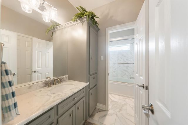 210 Victoria Court, Montgomery, TX 77356