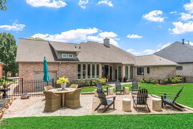 210 Victoria Court, Montgomery, TX 77356