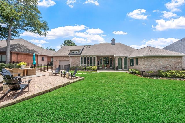 210 Victoria Court, Montgomery, TX 77356