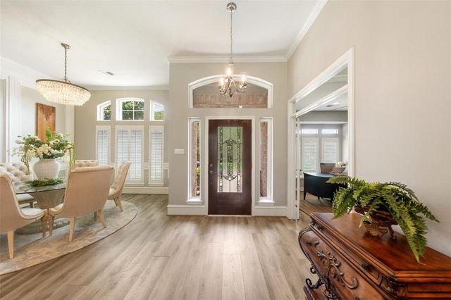 210 Victoria Court, Montgomery, TX 77356