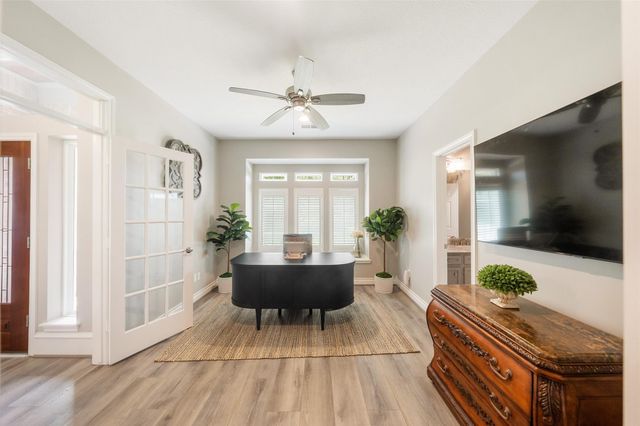 210 Victoria Court, Montgomery, TX 77356