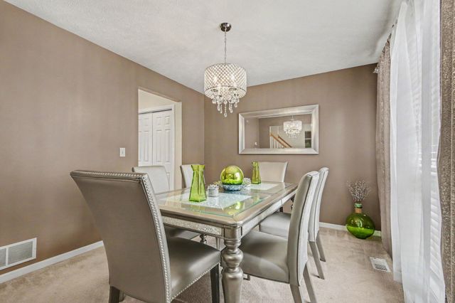 6627 Winter Creek Road, Norton Shores City, MI 49444