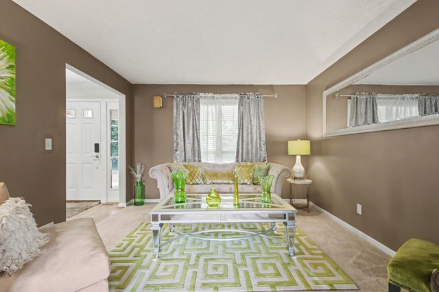 6627 Winter Creek Road, Norton Shores City, MI 49444