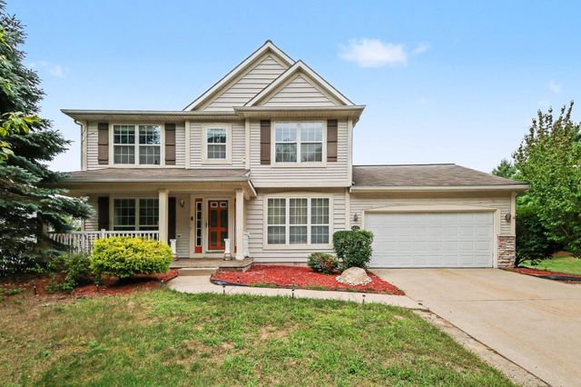 6627 Winter Creek Road, Norton Shores City, MI 49444