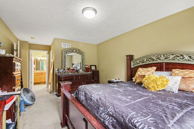 6627 Winter Creek Road, Norton Shores City, MI 49444