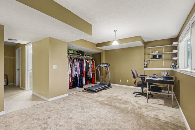6627 Winter Creek Road, Norton Shores City, MI 49444