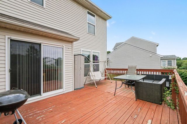 6627 Winter Creek Road, Norton Shores City, MI 49444