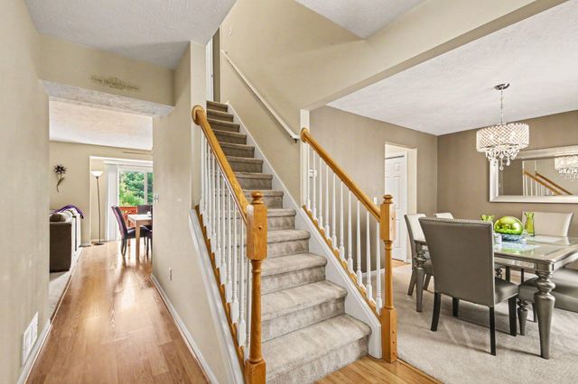6627 Winter Creek Road, Norton Shores City, MI 49444
