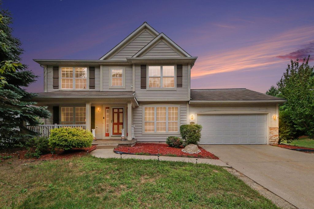 6627 Winter Creek Road, Norton Shores City, MI 49444