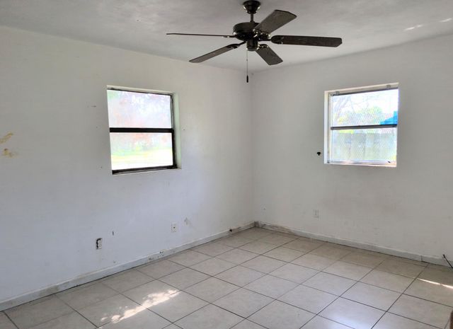 521 N 22nd Street, Fort Pierce, FL 34950