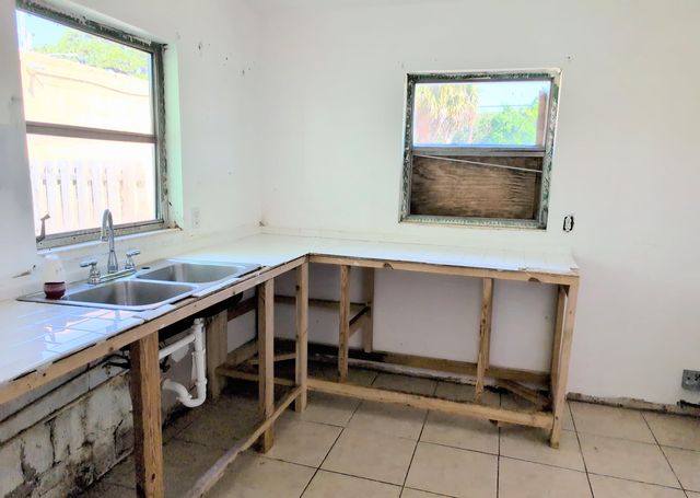 521 N 22nd Street, Fort Pierce, FL 34950