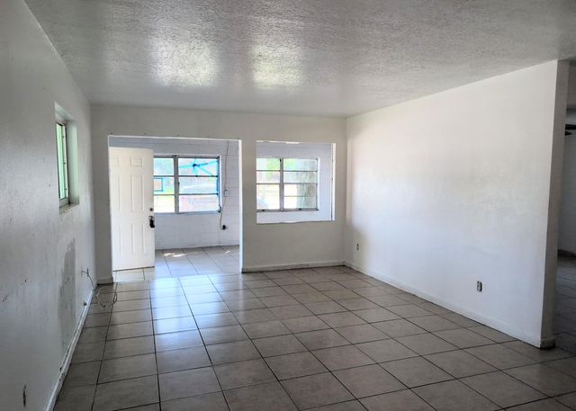 521 N 22nd Street, Fort Pierce, FL 34950