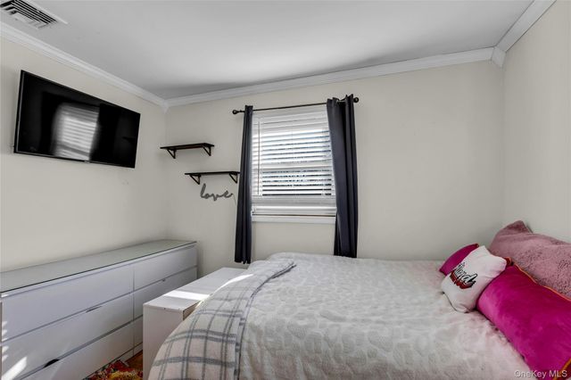 3495 Roanoke Street, Seaford, NY 11783