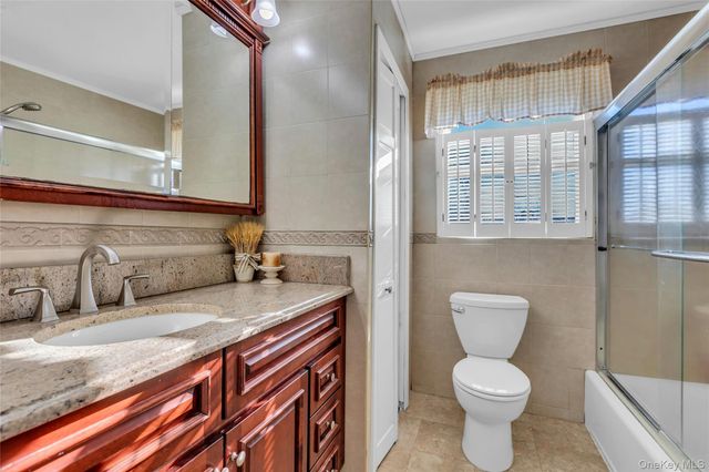 3495 Roanoke Street, Seaford, NY 11783