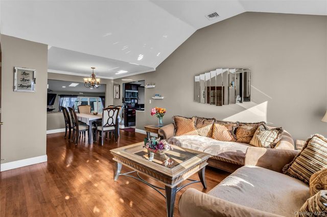 3495 Roanoke Street, Seaford, NY 11783