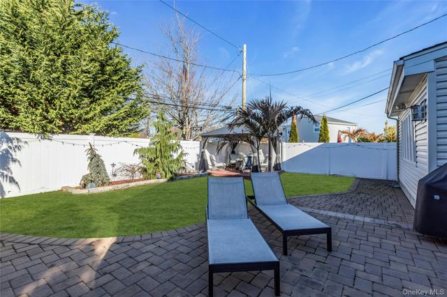 3495 Roanoke Street, Seaford, NY 11783