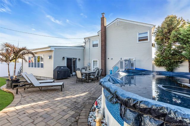 3495 Roanoke Street, Seaford, NY 11783