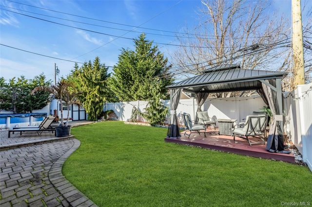 3495 Roanoke Street, Seaford, NY 11783