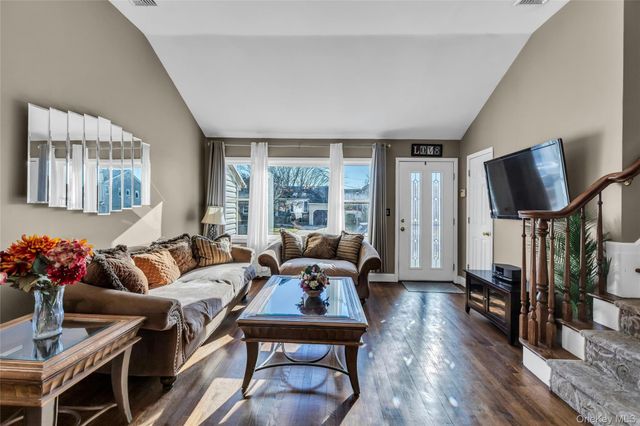 3495 Roanoke Street, Seaford, NY 11783