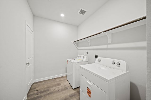 1121 Avenue M, Bay City, TX 77414