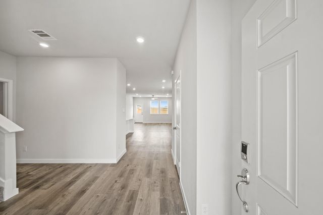 1121 Avenue M, Bay City, TX 77414