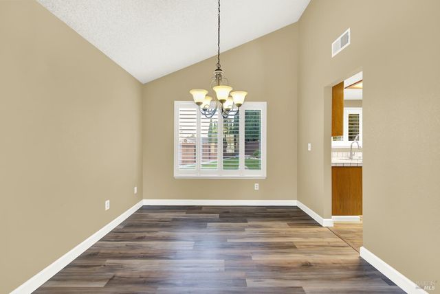 401 Northampton Dr, American Canyon, CA 94503