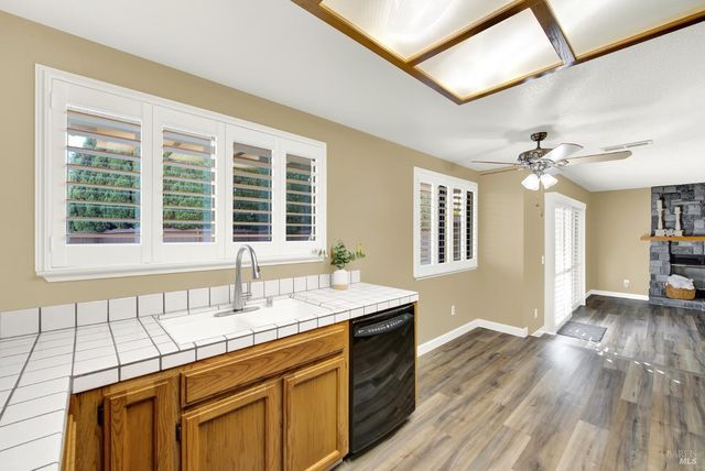 401 Northampton Dr, American Canyon, CA 94503