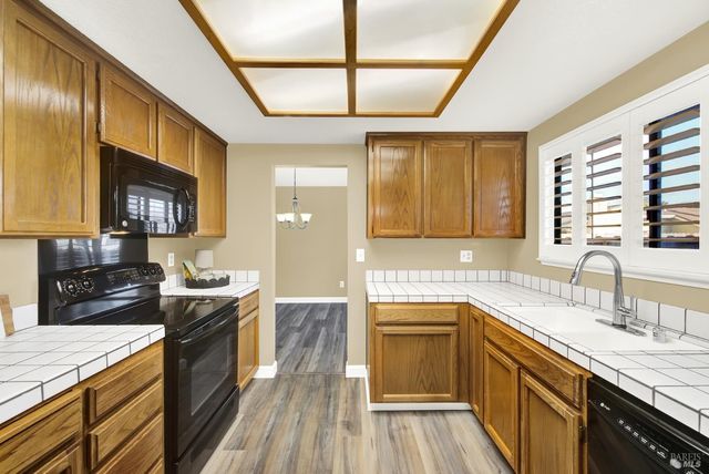 401 Northampton Dr, American Canyon, CA 94503