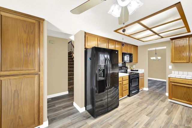 401 Northampton Dr, American Canyon, CA 94503