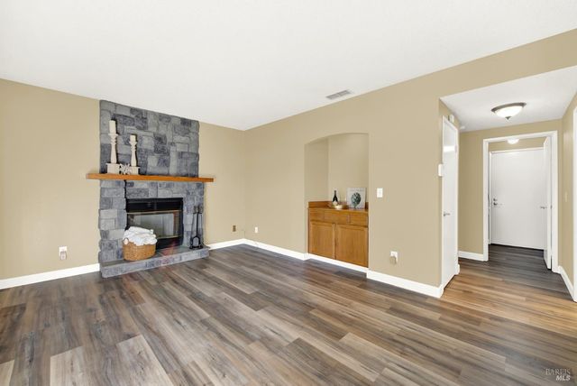 401 Northampton Dr, American Canyon, CA 94503