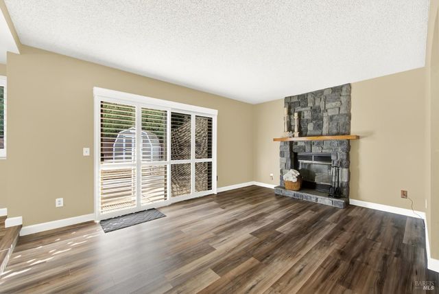 401 Northampton Dr, American Canyon, CA 94503