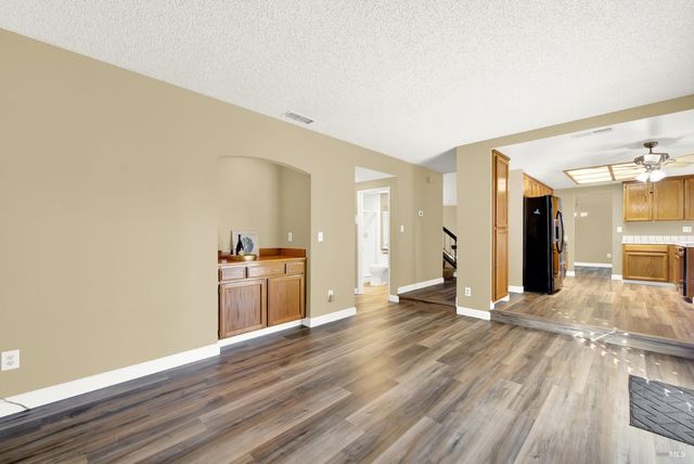 401 Northampton Dr, American Canyon, CA 94503