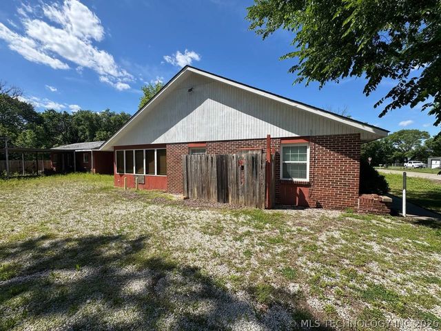 321 N Seminole Avenue, Bartlesville, OK 74003