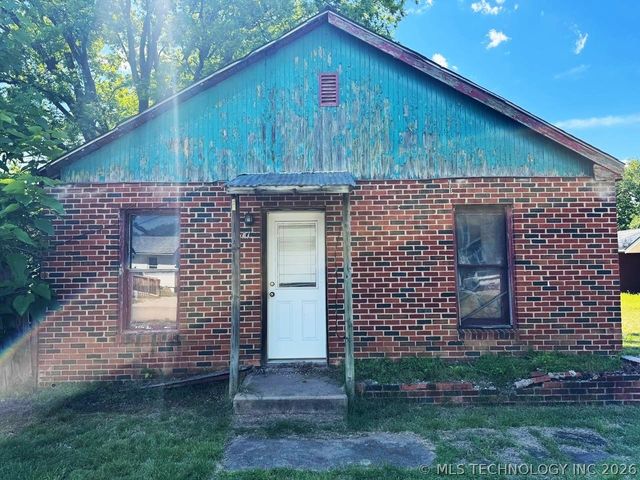 321 N Seminole Avenue, Bartlesville, OK 74003
