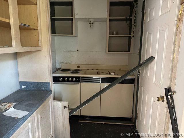 321 N Seminole Avenue, Bartlesville, OK 74003