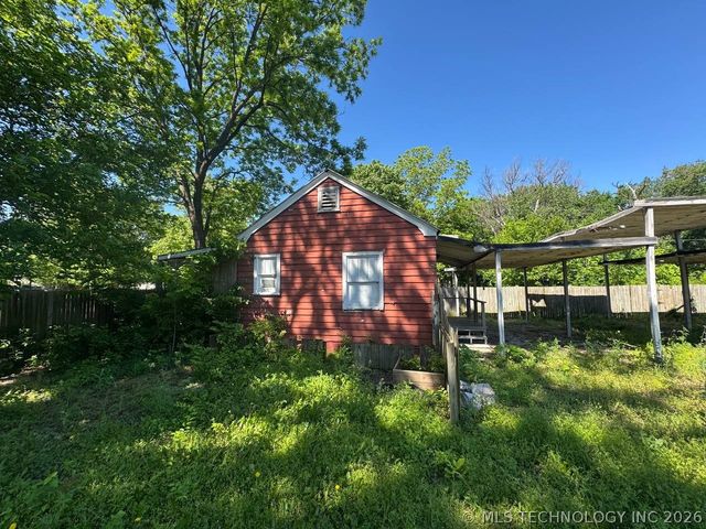 321 N Seminole Avenue, Bartlesville, OK 74003