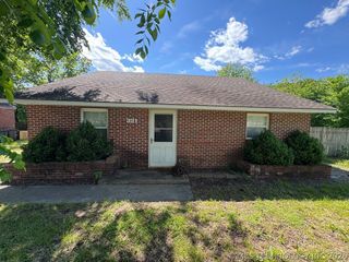 321 N Seminole Avenue, Bartlesville, OK 74003