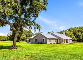 611 E STATE ROAD 100, San Mateo, FL 32187