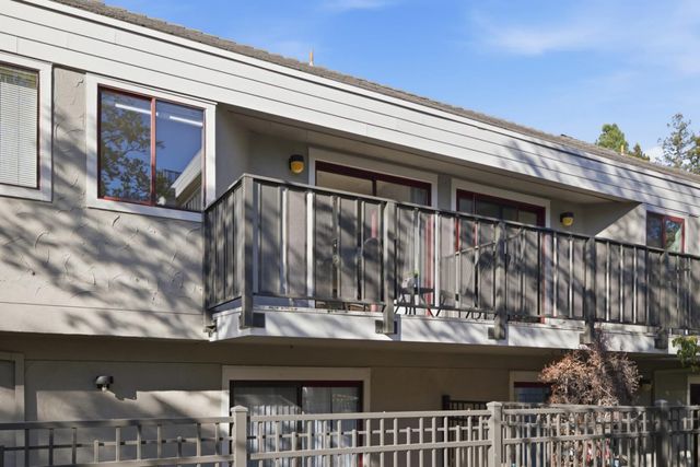 4151 El Camino Way Unit I, Palo Alto, CA 94306