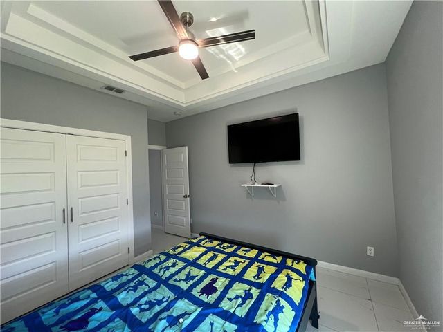 1202 Kestrel Drive, Edinburg, TX 78542