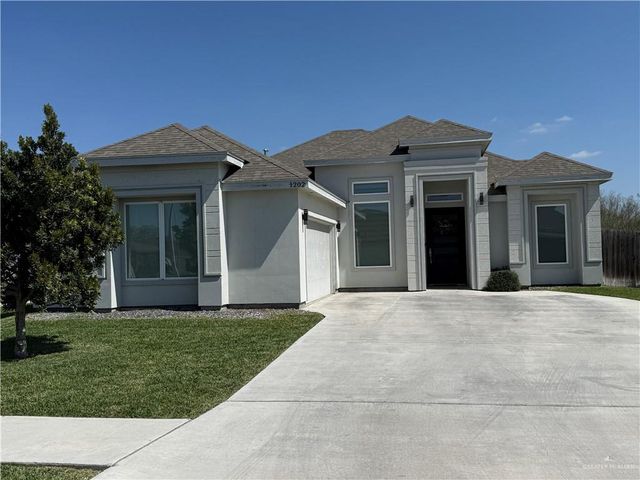 1202 Kestrel Drive, Edinburg, TX 78542